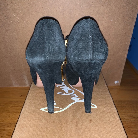 Prada Suede Booties with hidden platform sz 35 - Picture 5 of 6